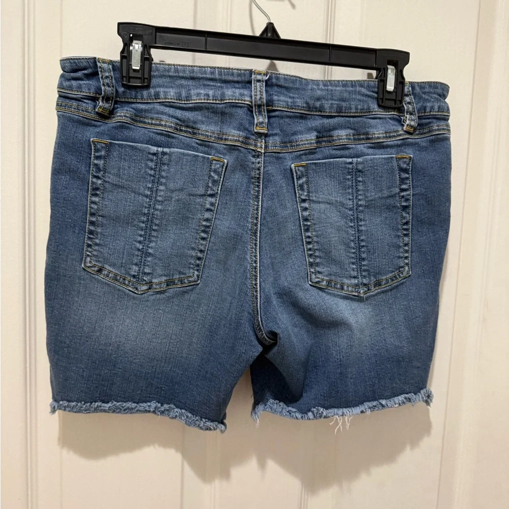 CAbi Blue Jean Shorts with Frayed Hem - Picture 2 of 3